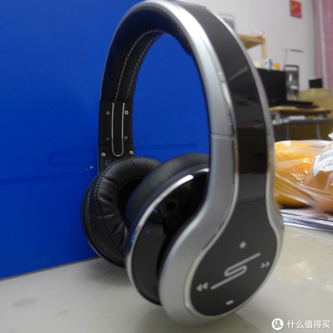 SYNC by 50 Cent 无损传输无线耳机,真人秀