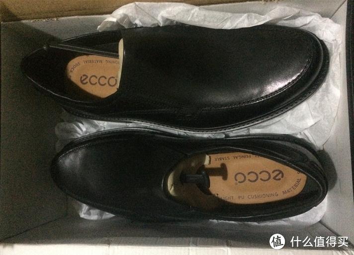 黑五促销只买了鞋：UGG Australia Meena 女款驾车鞋 + ecco 爱步 Windsor 温莎系列 Tie Oxford 男款正装皮鞋