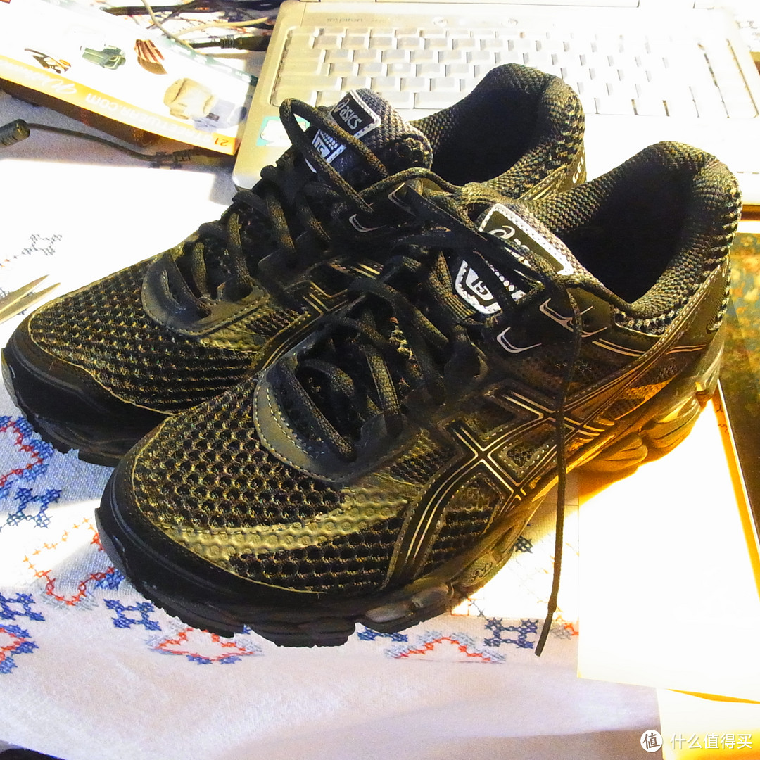 【真人秀】我的第一双专业跑步鞋——ASICS 亚瑟士 GEL-Cumulus 15 男款跑鞋，附选鞋过程