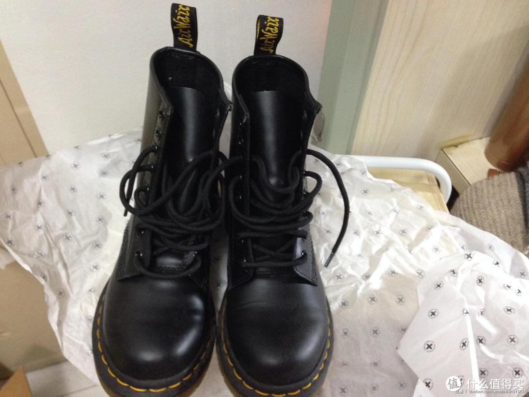 Nine West 玖熙 Partay Riding 女靴 + Dr. Martens 1460 经典情侣款马丁靴，附尺码建议