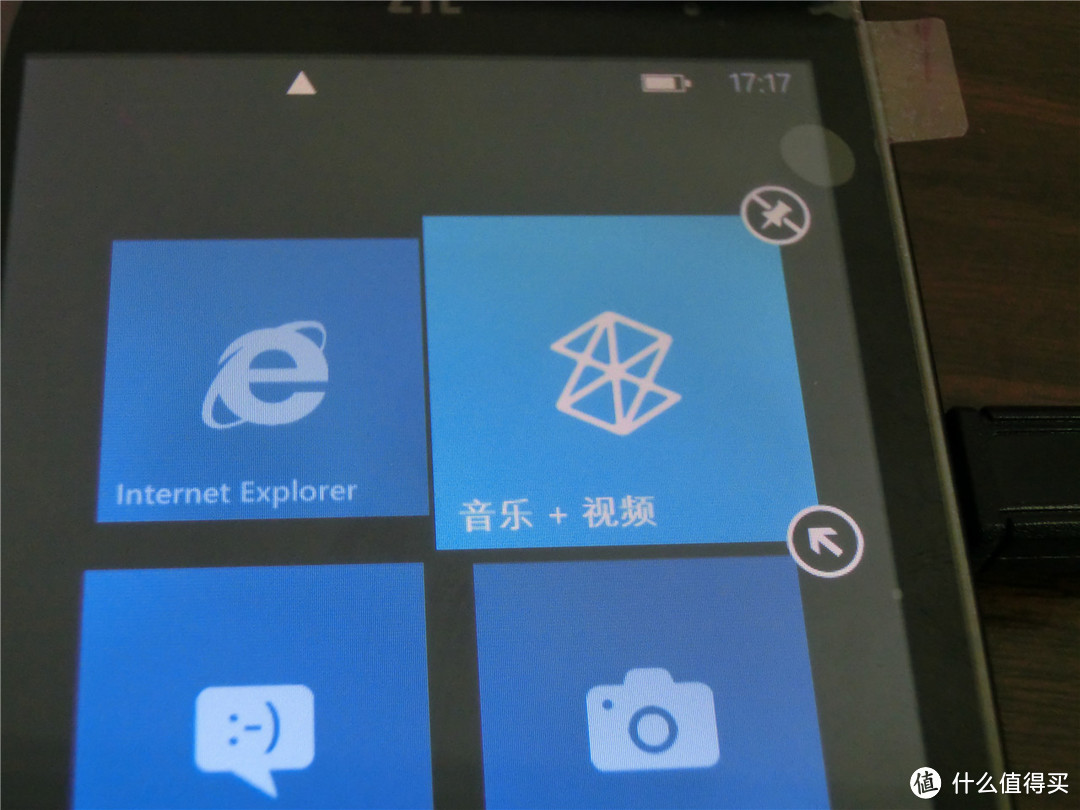 最廉价WP7手机? ZTE 中兴 V965W 3G手机 联通定制版