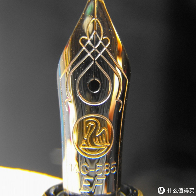 贵族鹈鹕鸟：Pelikan 百利金 Soveran 帝王 M400 蓝条双响 钢笔