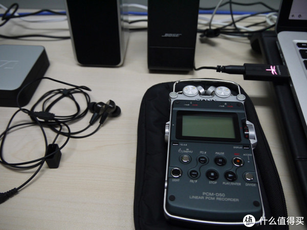 晒物广场:每日好晒单 Pebble智能腕表、AudioQuest USB耳放、技术宅的Xbox电源改造、Pelikan帝王钢笔、马丁靴真人秀、亮骚骑行装备