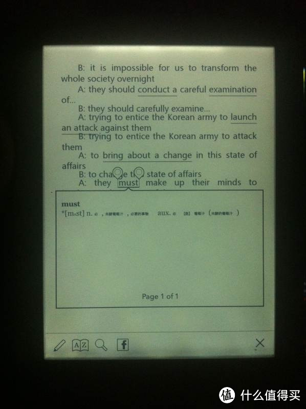 可以选词查字典，字典已经替换成英汉字典了，但是中文显示不全啊！！右下角还有fb的分享标。