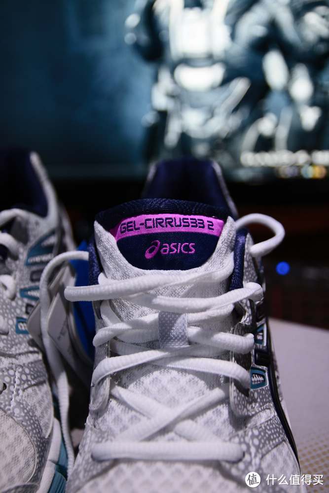 海淘三双ASICS 亚瑟士：GEL-Cirrus33 2 女款跑鞋、GEL-Nimbus 14 男款*级缓震跑鞋、GEL-Cumulus 14 缓冲跑鞋