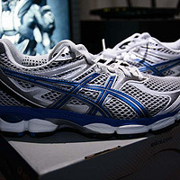 海淘三双ASICS 亚瑟士：GEL-Cirrus33 2 女款跑鞋、GEL-Nimbus 14 男款*级缓震跑鞋、GEL-Cumulus 14 缓冲跑鞋