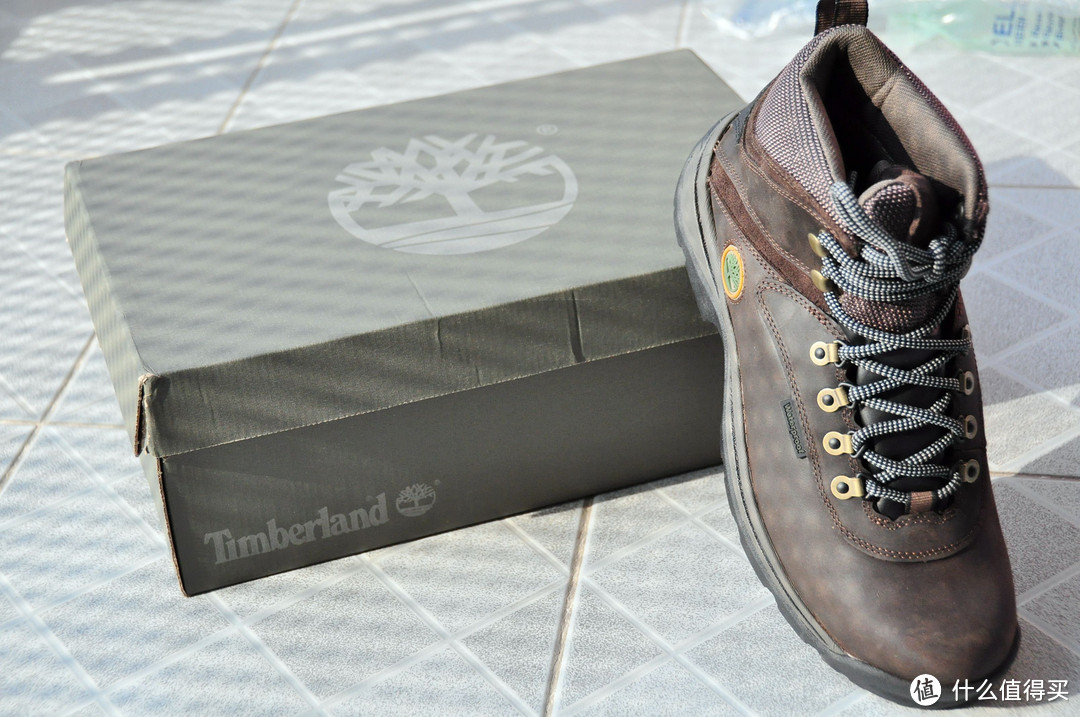 基友L的踢不烂,名字叫Timberland Men's White Ledge Boot, Ledge就是矿，矿工鞋。。。