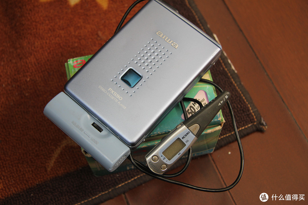 【怀旧族】旧时旗舰，今世经典——SONY 索尼 Walkman D-EJ01 CD随身听和他的小伙伴儿们