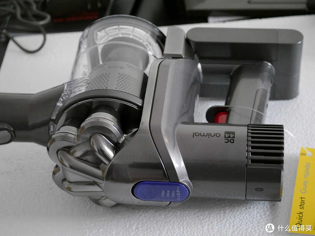 Dyson 戴森 AM01 经典 无叶电风扇 + Digital Slim 手持式吸尘器 DC44，与DC35简单比较