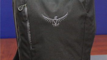 Osprey Pixel 像素 22L 双肩背包外观展示(背带|提手|拉链)