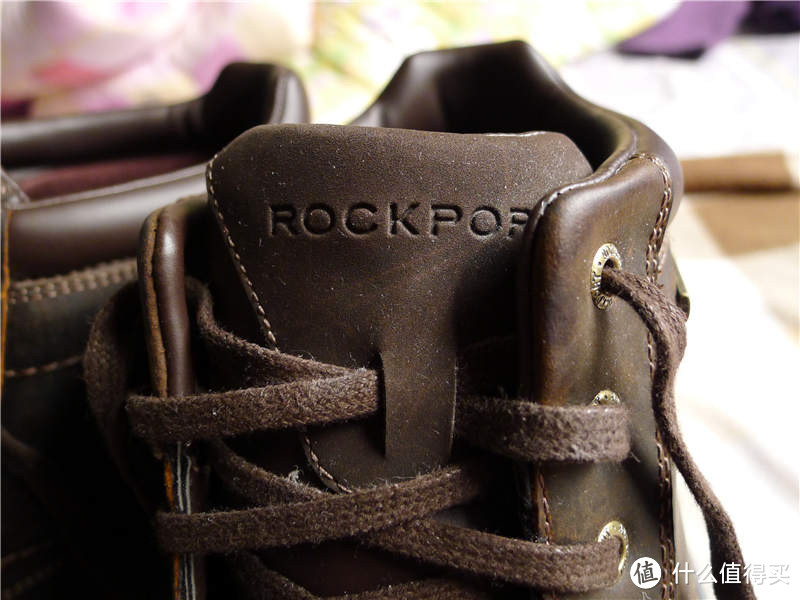 走成熟男人的路线——Rockport 乐步 Rugged Bucks Mudguard 男款防水靴