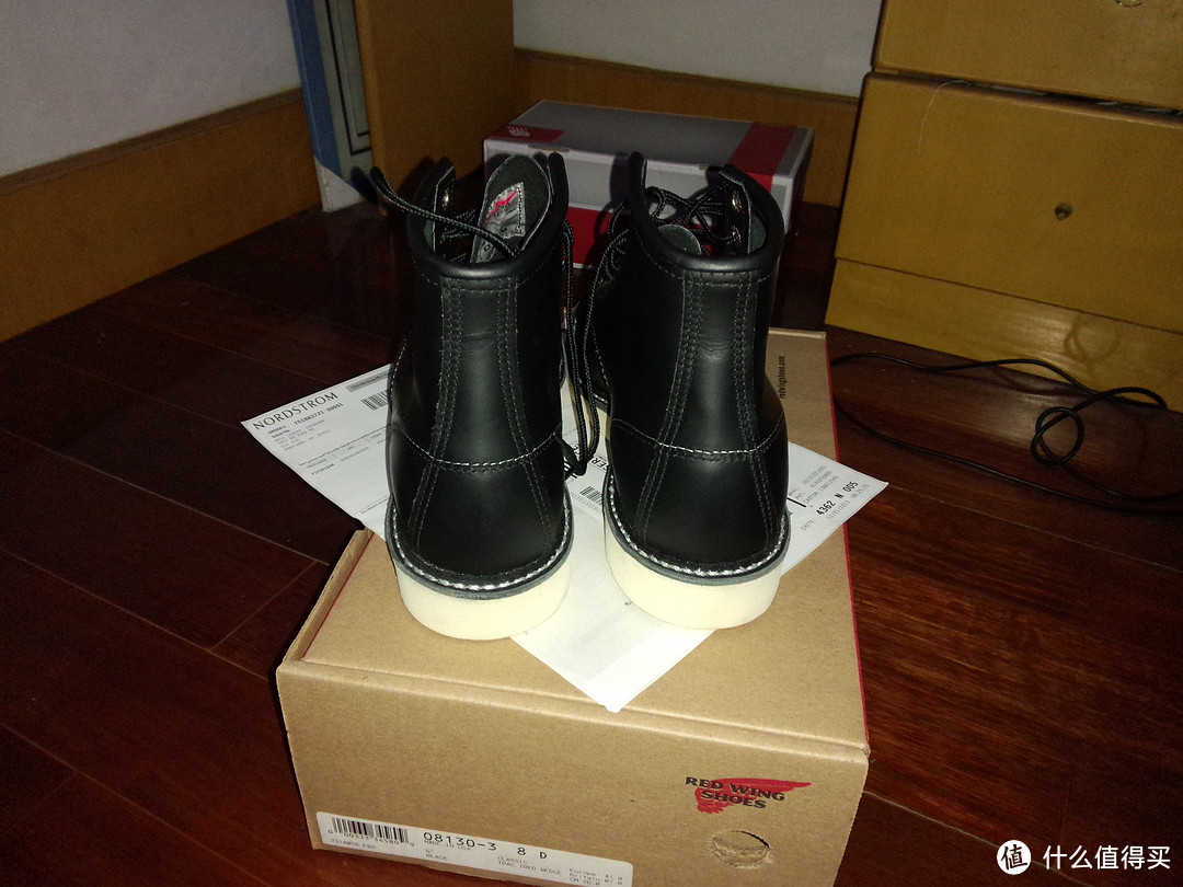 Red Wing Classic Moc 男靴 8130