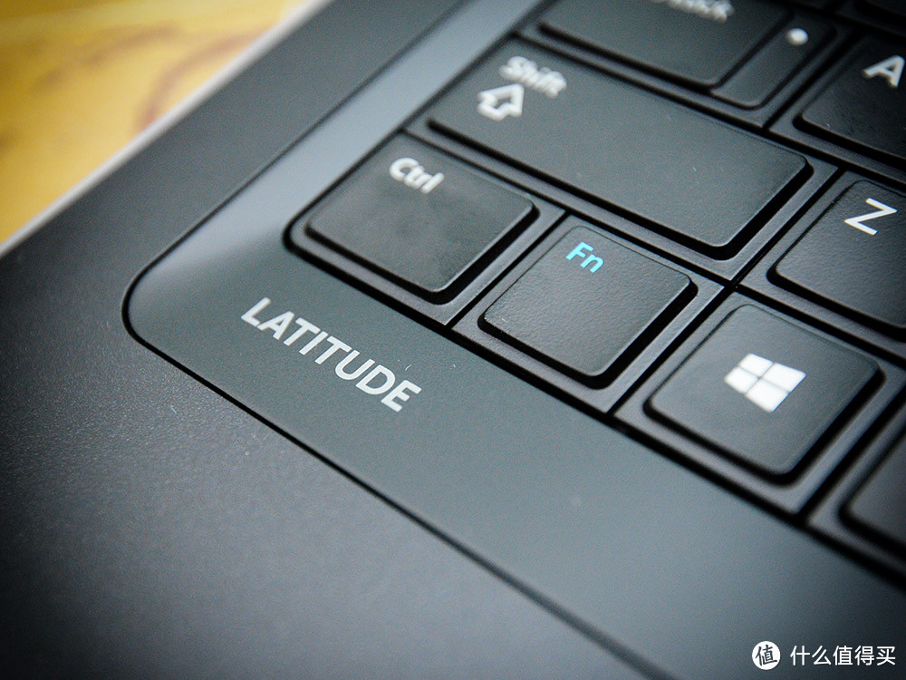 细节胜出——Dell 戴尔 Latitude E7440 高端商务超极本