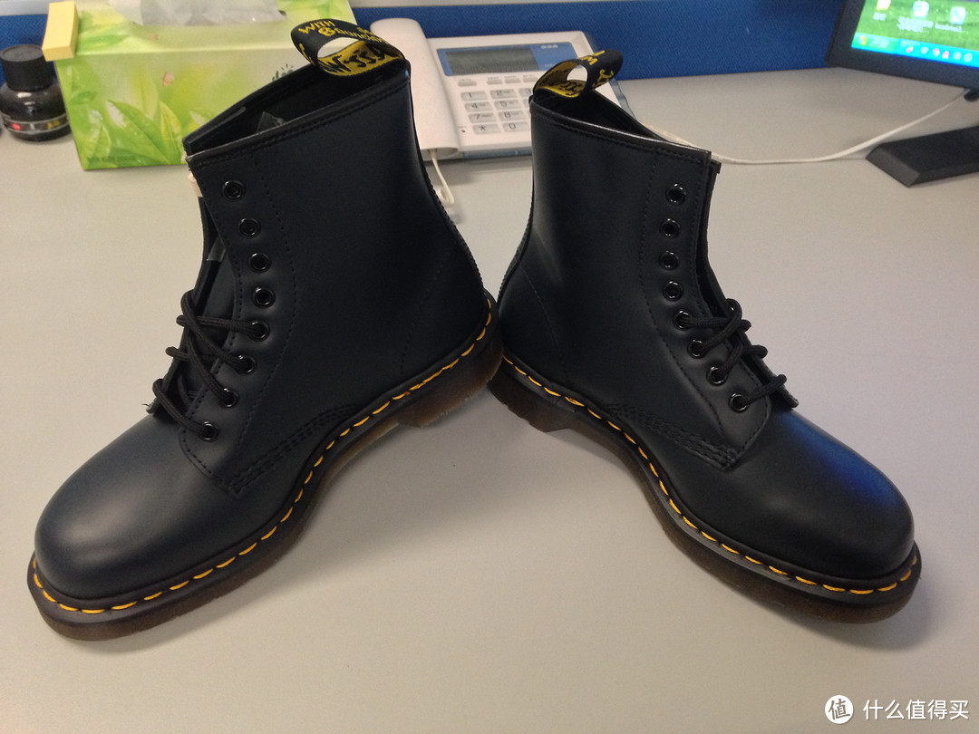 Clarks 其乐 Bushacre 2 男款沙漠靴+Dr. Martens 1460 经典款 女款马丁靴