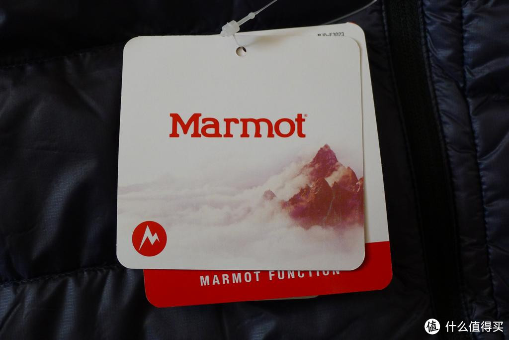 日淘 Marmot 土拨鼠 Premium 男款羽绒服 900蓬，重点说尺码