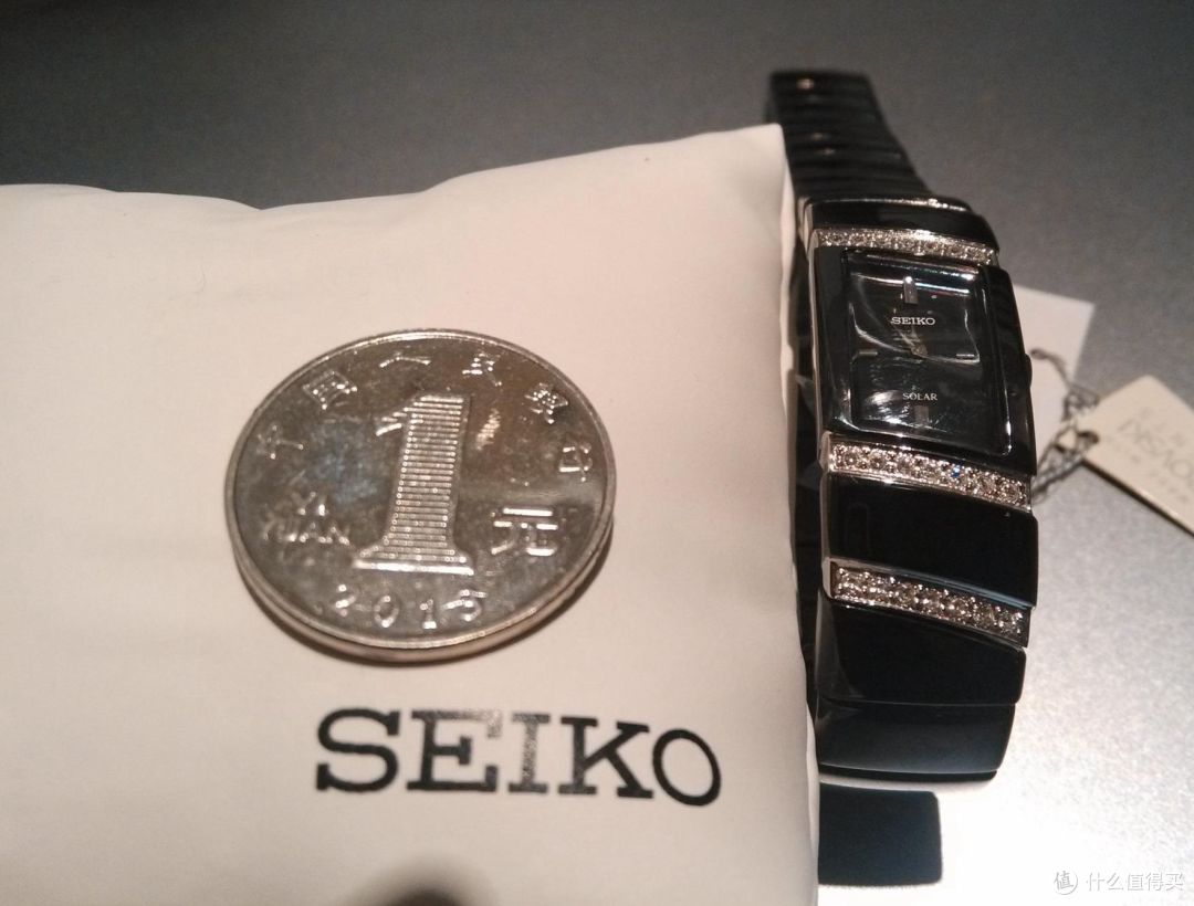 SEIKO 精工 SUP169 女款太阳能腕表