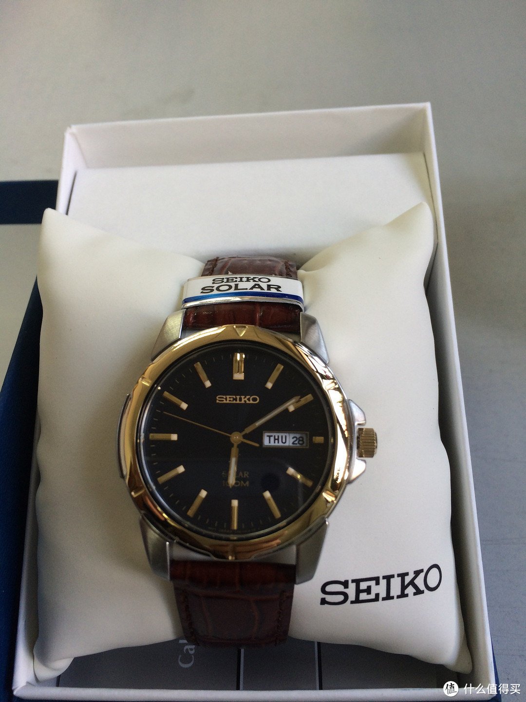 土豪金光动能：Seiko 精工 SNE102 男款腕表