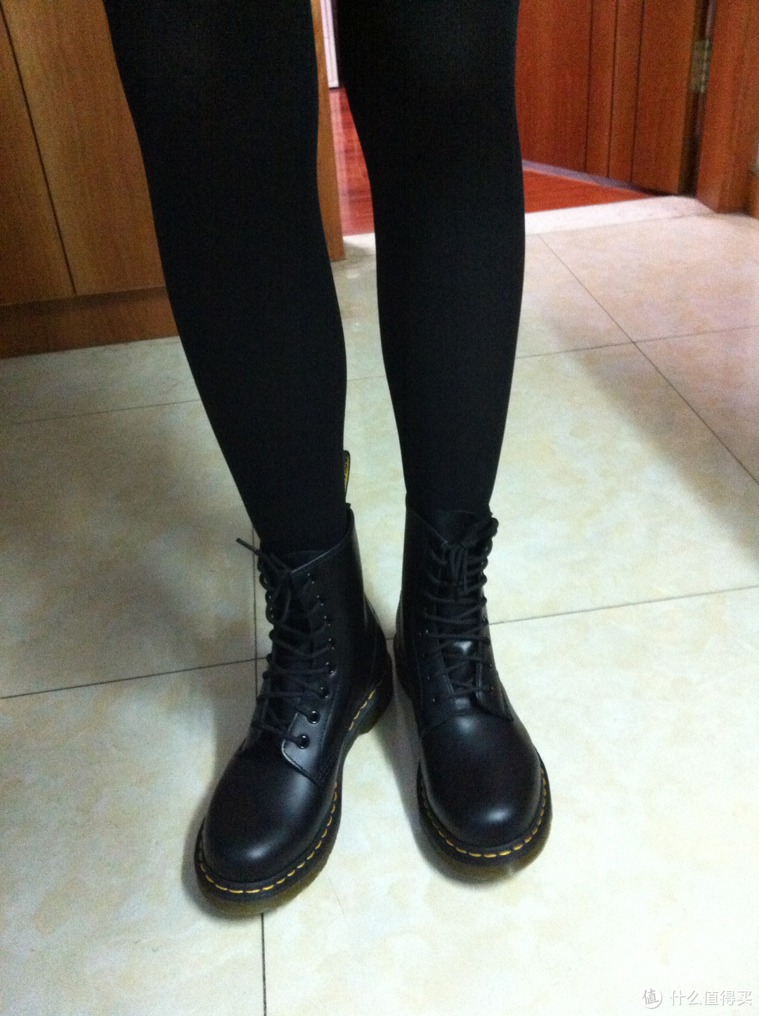 Dr. Martens 1460 经典款 女款马丁靴