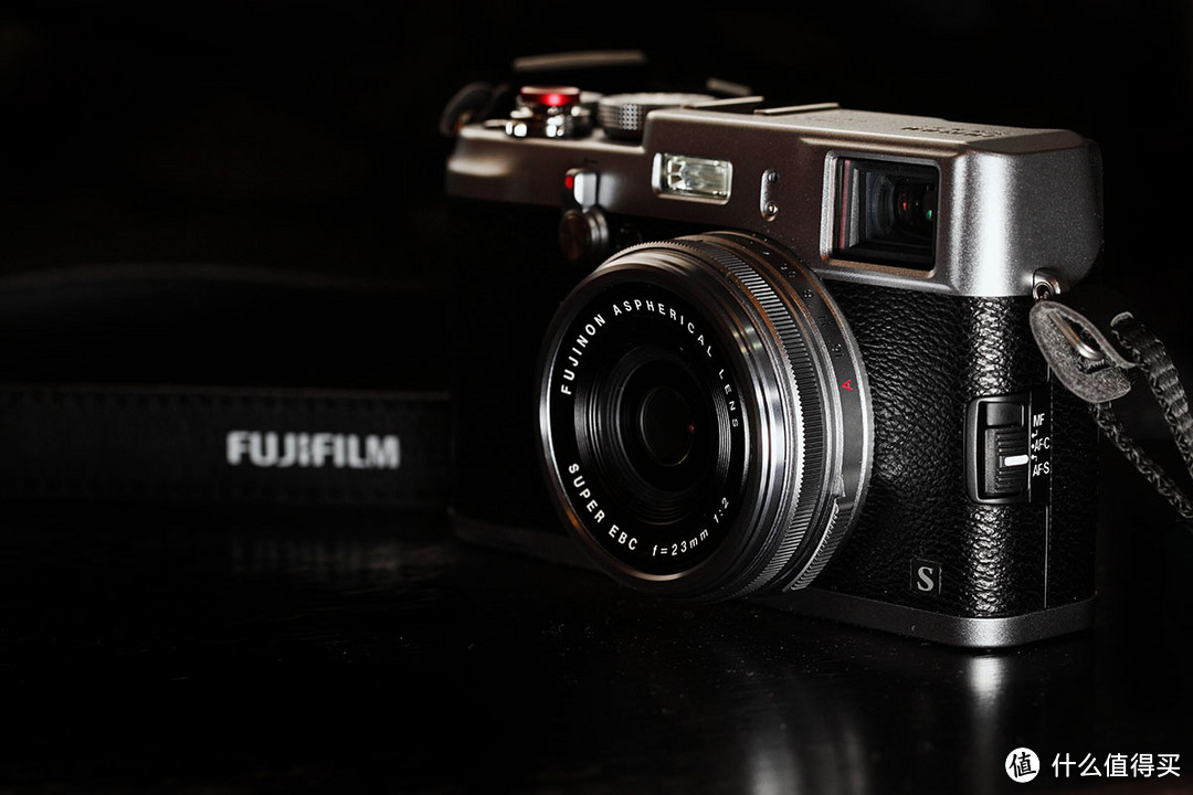 文艺青年街拍神器——FUJIFILM 富士 X100S 旁轴数码相机