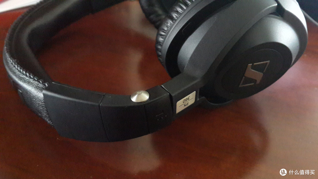 Sennheiser 森海塞尔 PX360 可折叠封闭包耳式头戴耳机（阿楞客串）