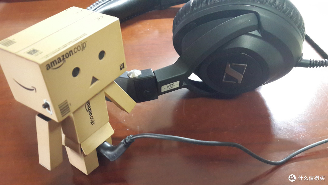 Sennheiser 森海塞尔 PX360 可折叠封闭包耳式头戴耳机(阿楞客串)