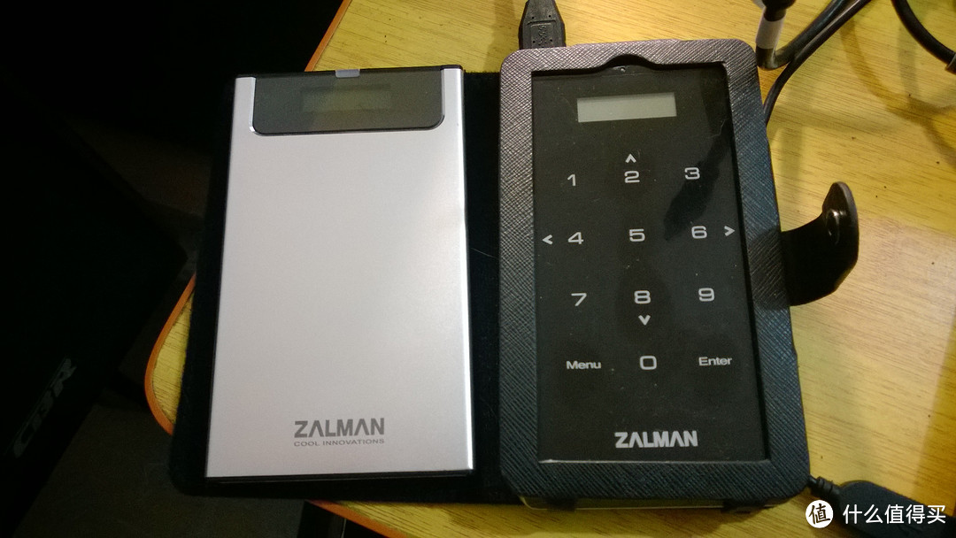 装机神器升级——ZALMAN 思民 VE400 硬盘盒