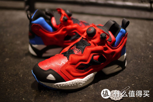 内外兼骚：美淘 Reebok 锐步 Pump Fury 男款跑步鞋 j95964