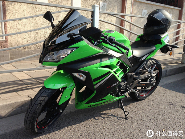 追趕夢想,抓住青春的尾巴:kawasaki 川崎 ninja 小忍者 zx250 機車 提