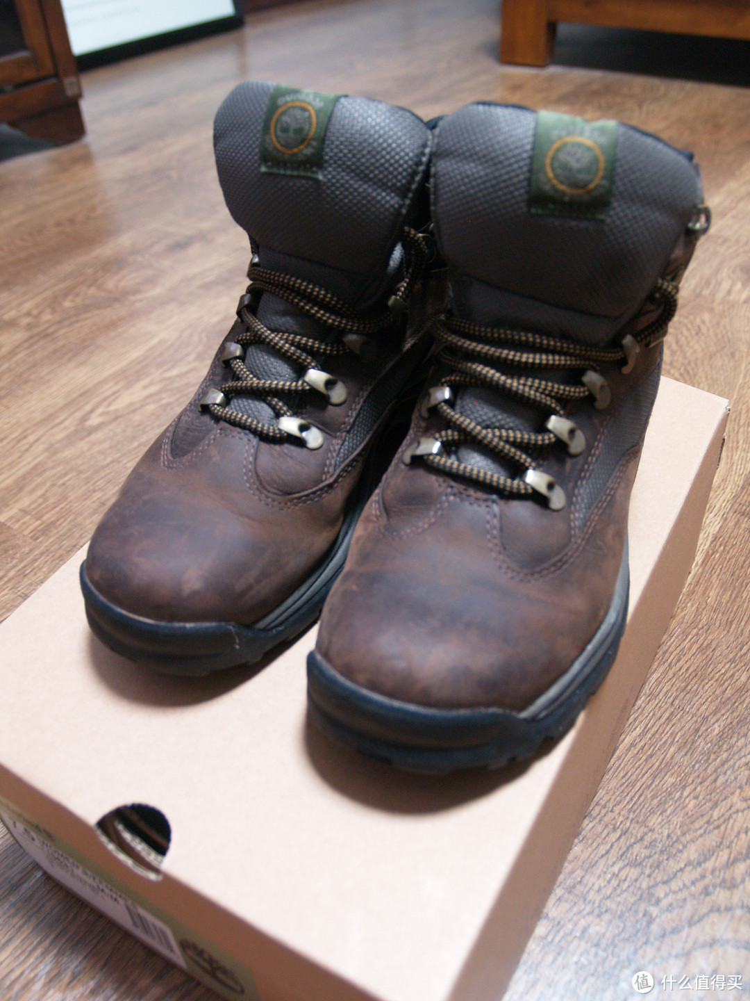 Timberland 天木兰 Chocorua Trail Gore-Tex 女款中帮徒步靴 + 天木兰 男士经典船鞋，呆萌小黄人友情出镜