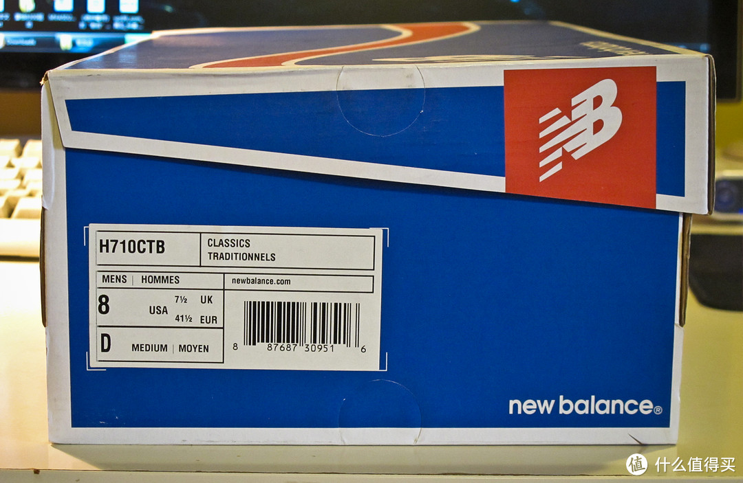 一见钟情的 New Balance 新百伦 H710 复古徒步鞋 + 凑单带回的 Sanuk 女款凉拖