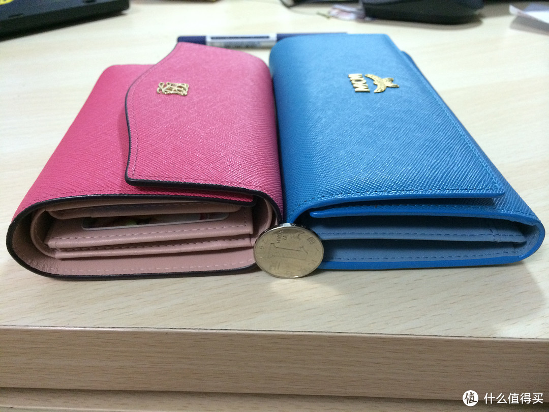 MCM MYL3SLL05LT001 钱包 +《继承者们》同款 LOUIS QUATORZE SH3AL12PI 短款钱包