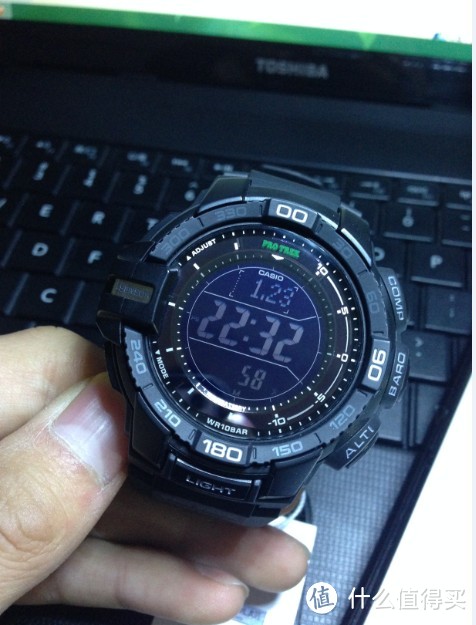 Casio 卡西欧 Protrek PRG-270-1 男款登山表，反显超酷