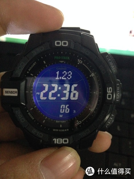 Casio 卡西欧 Protrek PRG-270-1 男款登山表，反显超酷