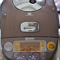 人肉带回的 ZOJIRUSHI 象印 NP-BB10-TA 电饭煲