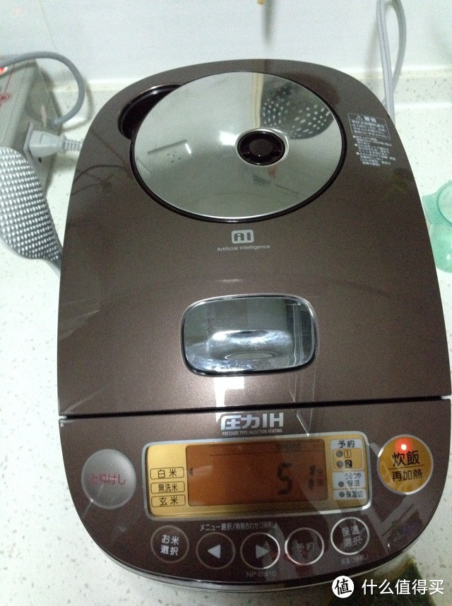 人肉带回的 ZOJIRUSHI 象印 NP-BB10-TA 电饭煲