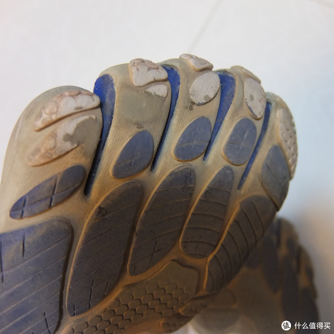 晒几双 Vibram Fivefingers 五趾鞋：Bikila LS、KSO Trek、Classic