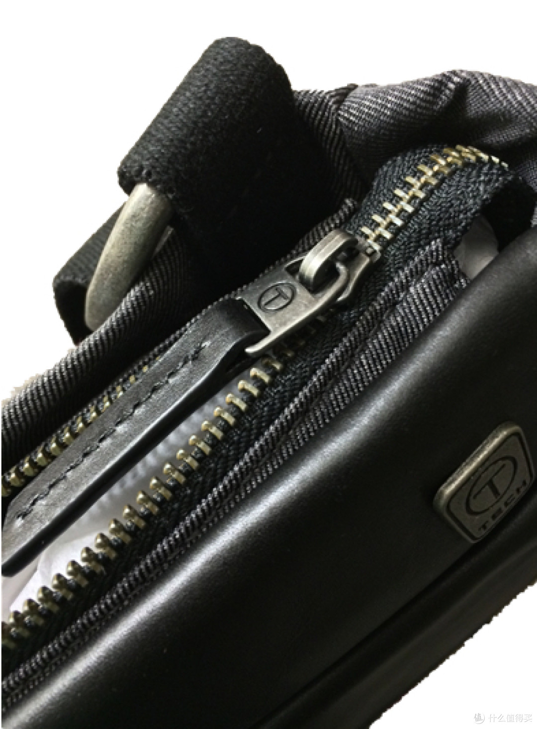 #2014情人节特辑#给越来越好的你:Tumi Luggage T-tech Forge Pueblo Top Zip Flap 男士单肩包