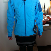 Arc'teryx 始祖鸟 Epsilon SV Hoodie 女款带帽软壳 + New balance 新百伦 210Mco 战术靴