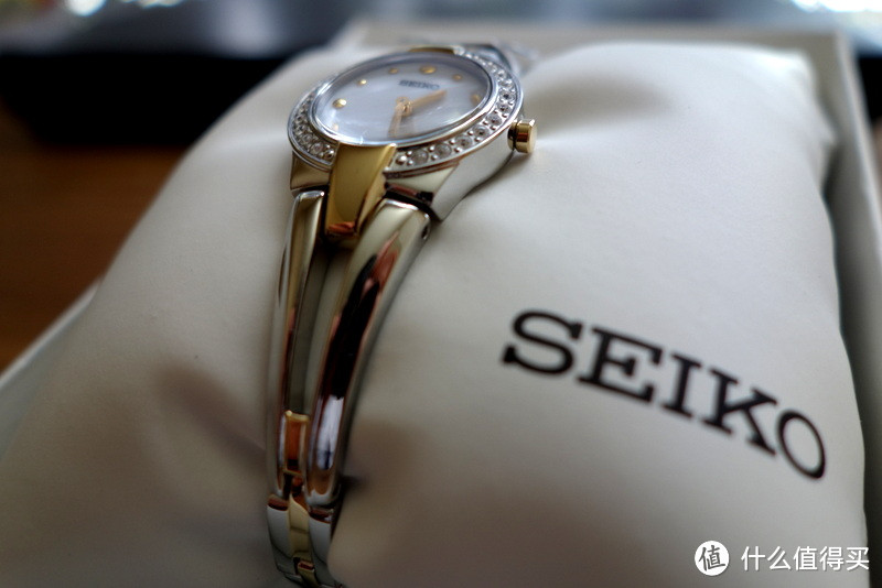 点缀她的手腕：Seiko 精工 SUP052 女款光动能腕表