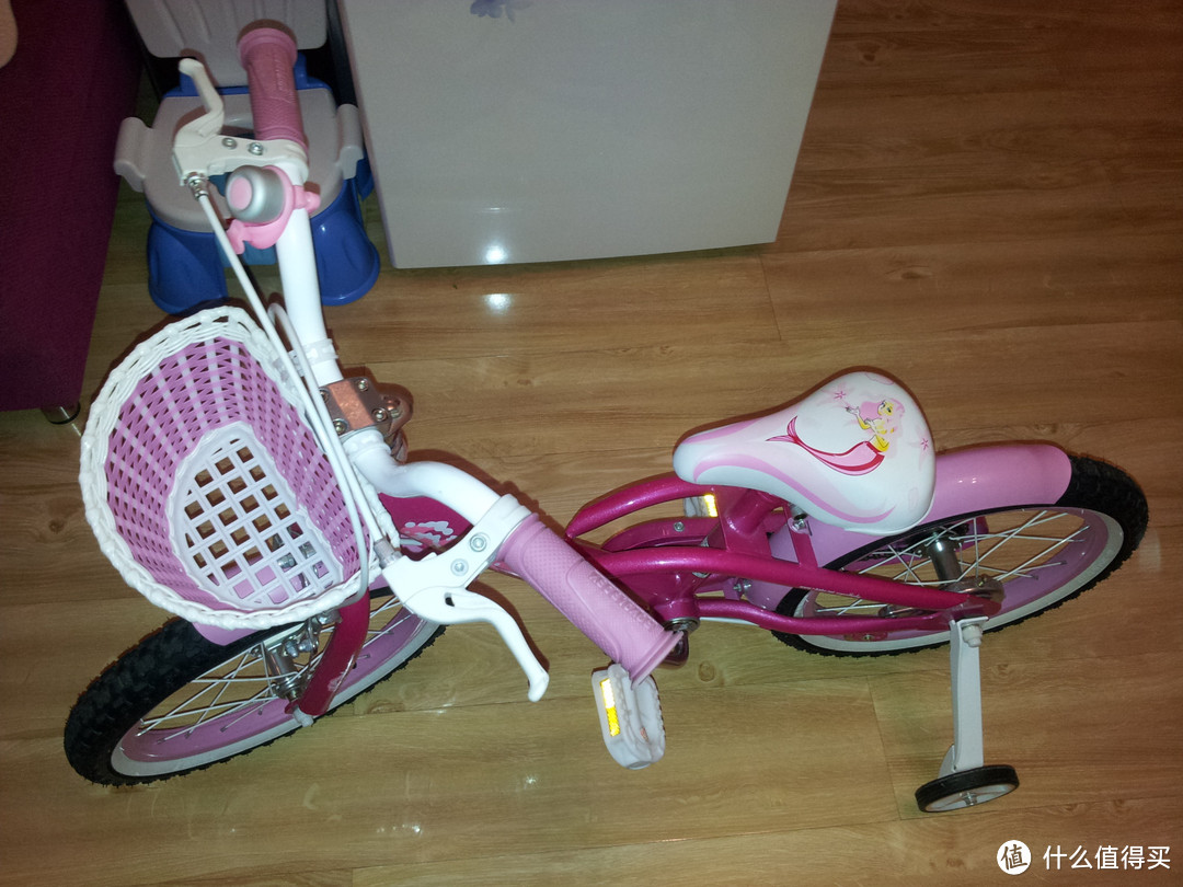 女儿的生日礼物：Royalbaby 优贝16寸 儿童自行车
