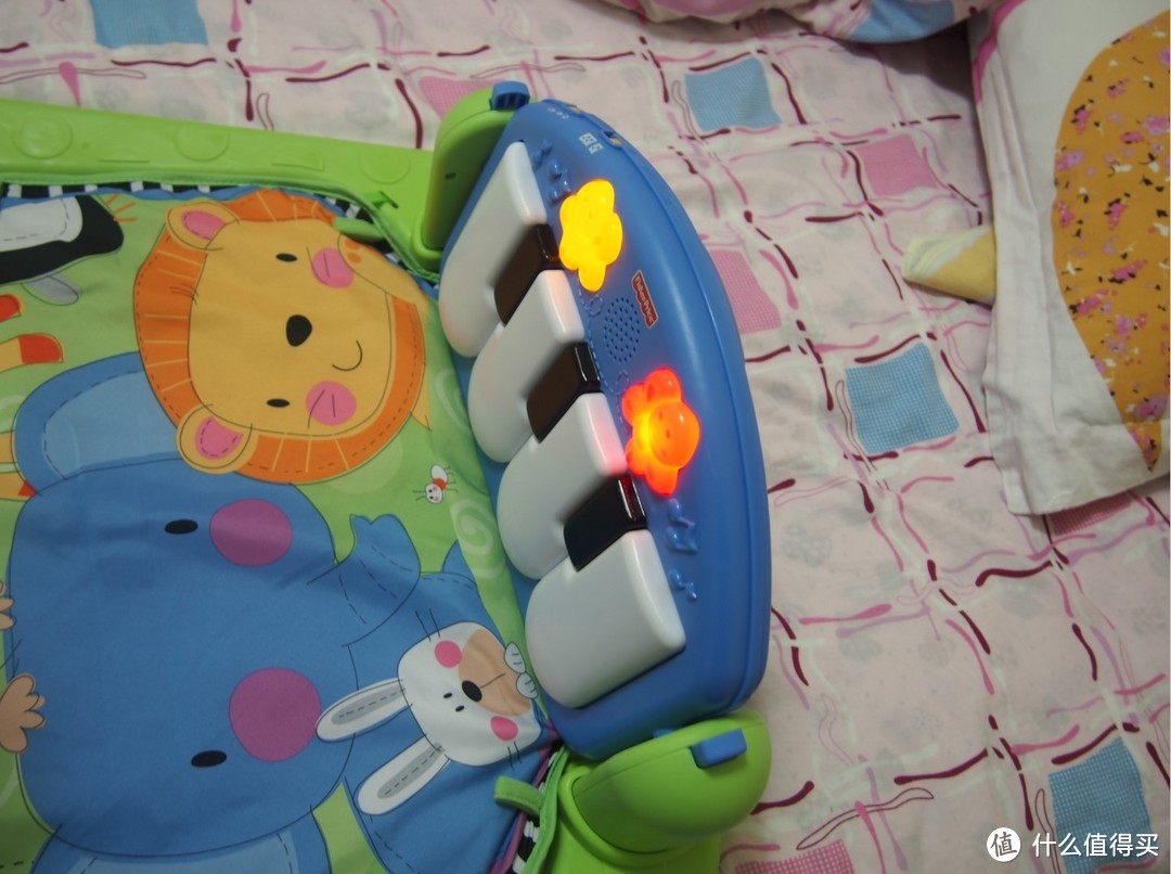 满满都是爱：Fisher Price 费雪 欢乐成长之脚踏钢琴健身器W2621