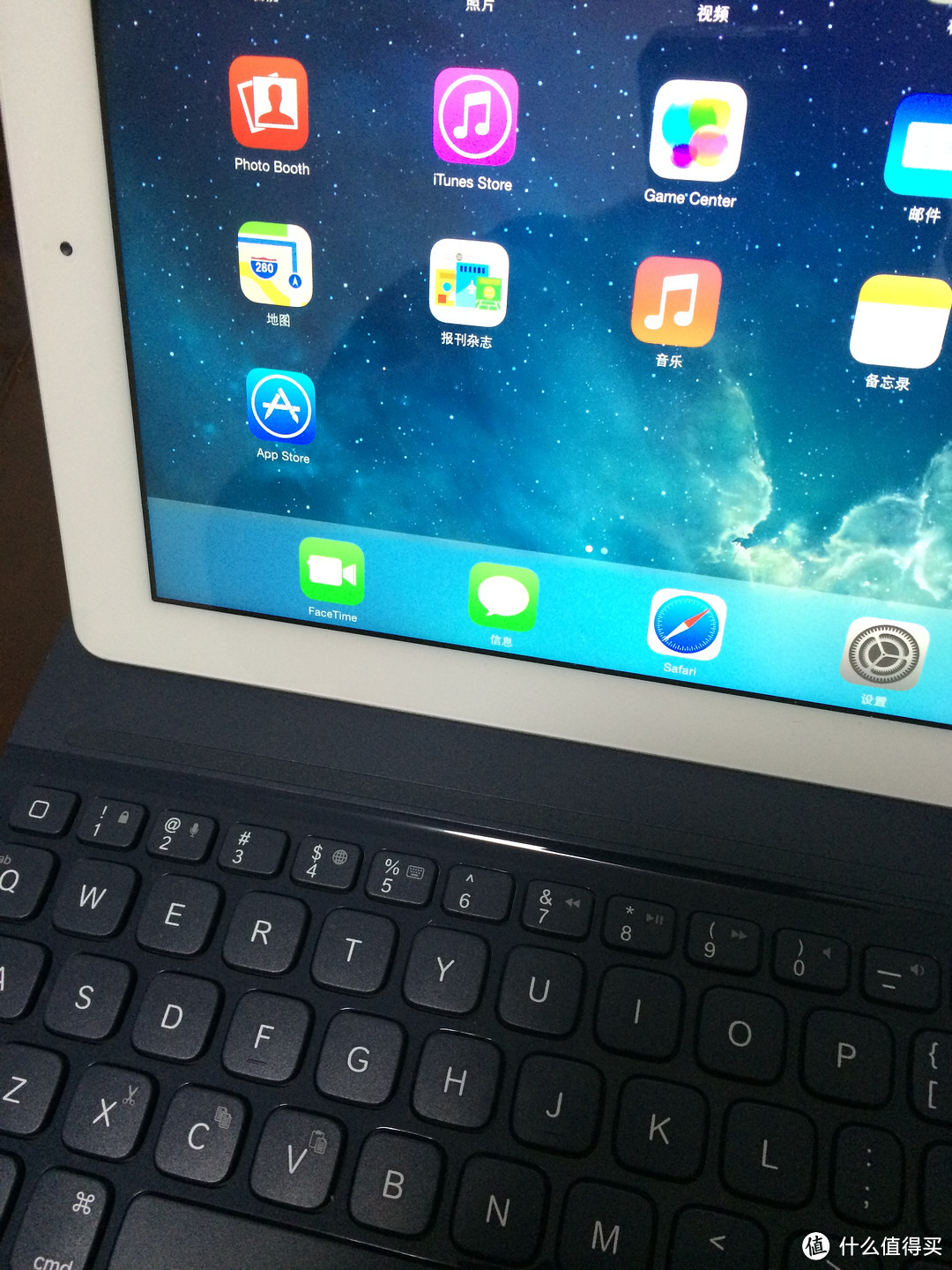 Logitech 罗技 Ultrathin Keyboard Folio  IPad Air 蓝牙键盘保护套