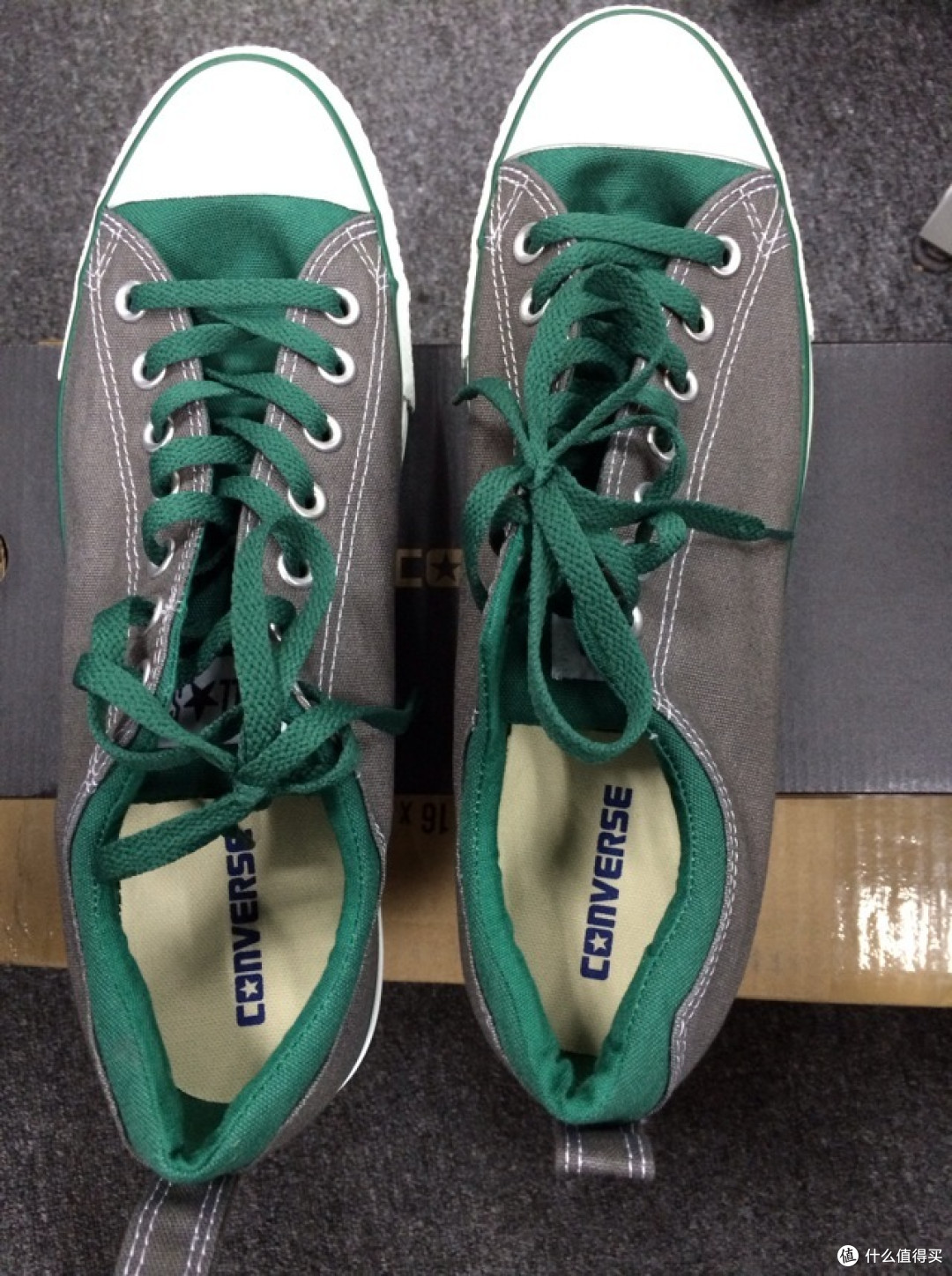 黑五收获：Buffalo David Bitton 外套 + 匡威 Chuck Taylor All Star 休闲鞋