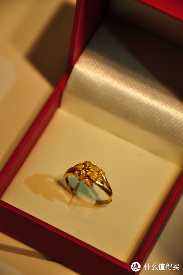 #2014情人节特辑#一年送我一个戒指的习俗