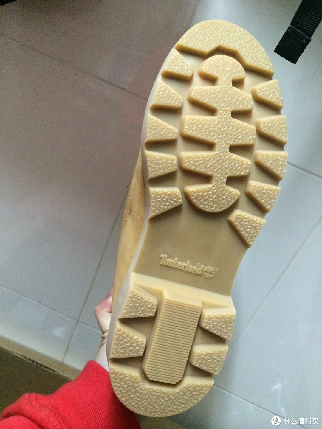 怒下海淘四单：asics 亚瑟士 GT-2000 跑鞋、Timberland 天木兰 男靴、Levi's 李维斯 Bret Passcase Wallet 男士真皮钱包