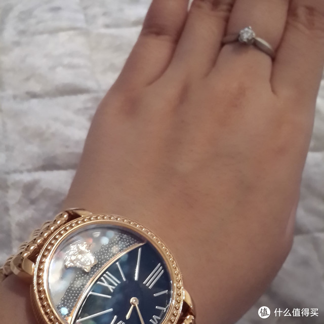 玫瑰金美杜莎：Versace 范思哲 "Krios" Rose Gold Ion  玫瑰金女款腕表 93Q80BD008 S080