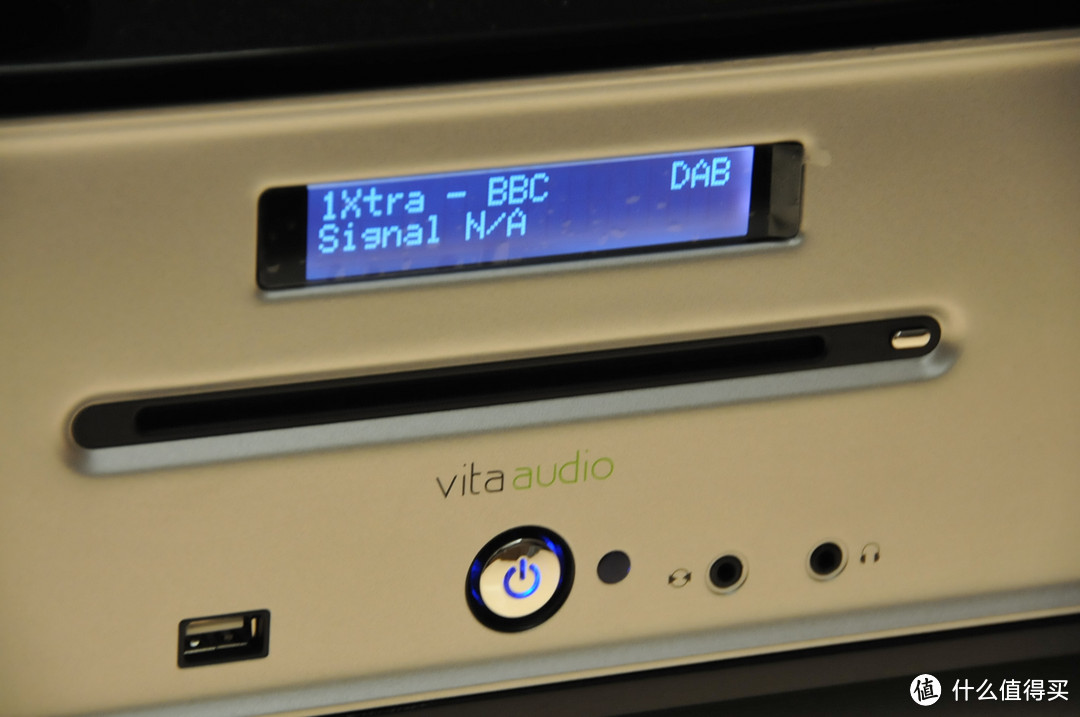 豪华木箱：Ruark （VITA） Audio R4 多功能桌面音箱