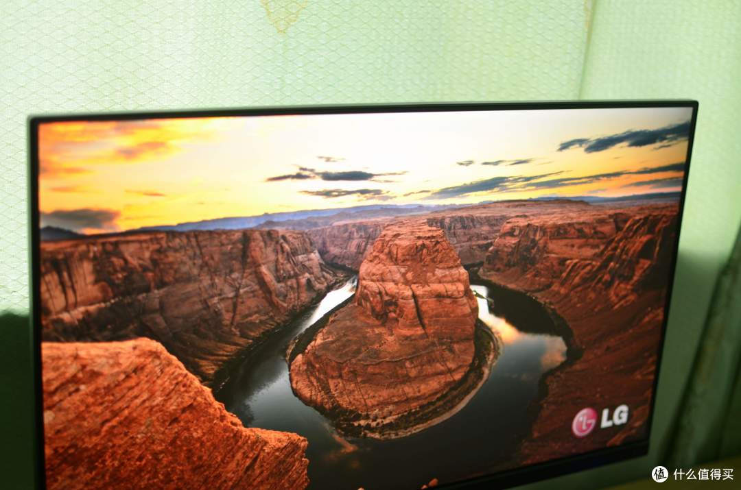 DELL 戴尔 U2414H 专业级23.8英寸IPS液晶显示器