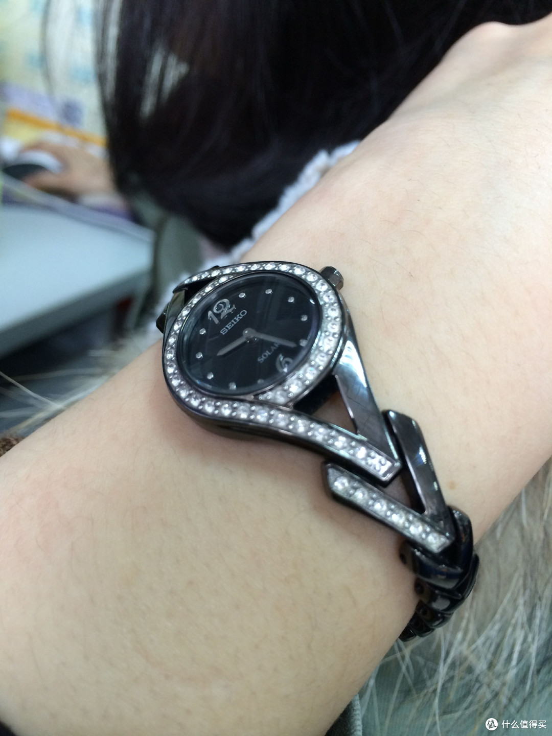 送妹纸的森日礼物:SEIKO 精工 SUP177 女款 太阳能 时装腕表