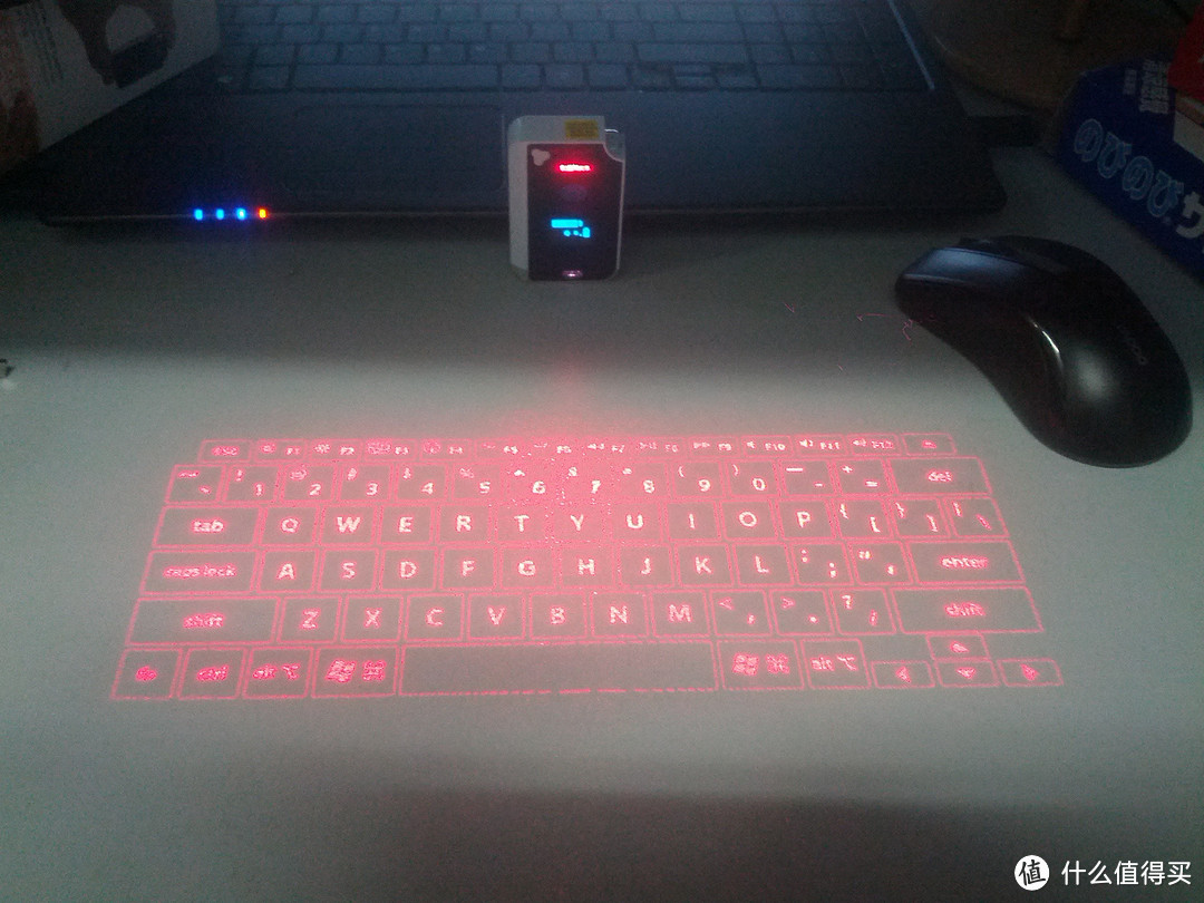 Brookstone Virtual Keyboard 蓝牙投影虚拟键盘